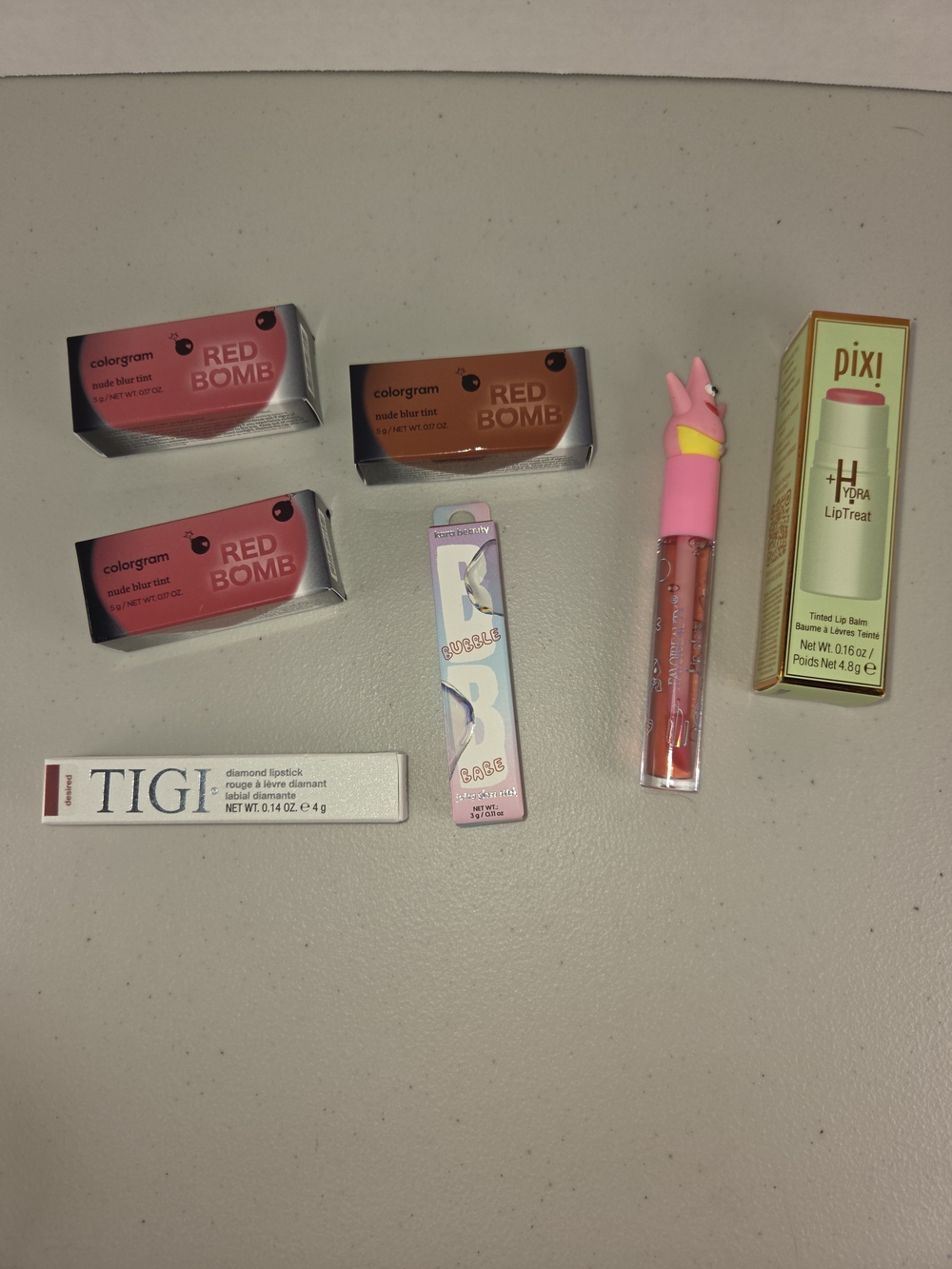 6 Piecr Lip Bundle 3 Red Bombs Pixi Lip Balm Patrick Lip Gloss TIGI Lipstick